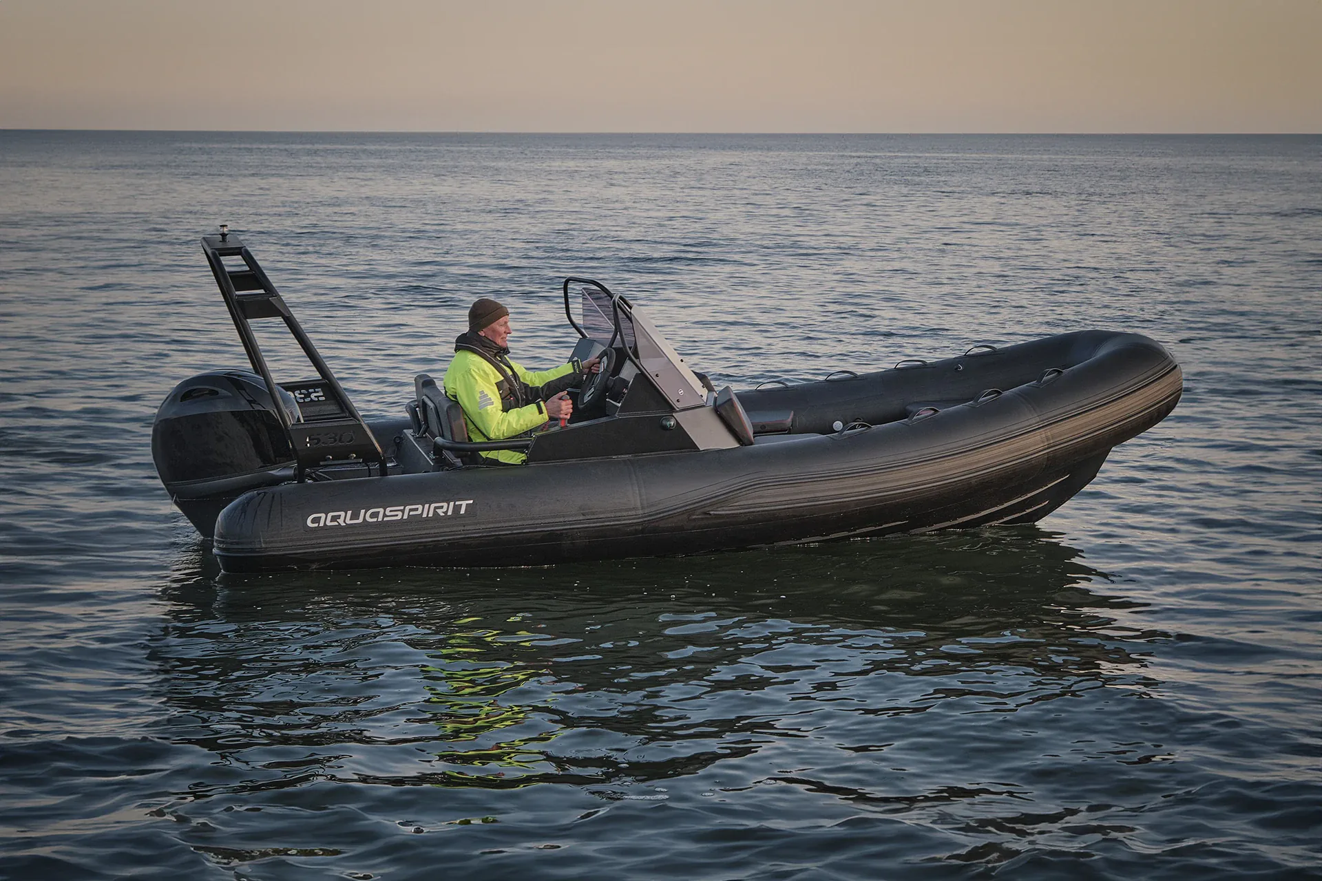 AQUASPIRIT S530 Dual Console luxe aluminium RIB/rubberboot