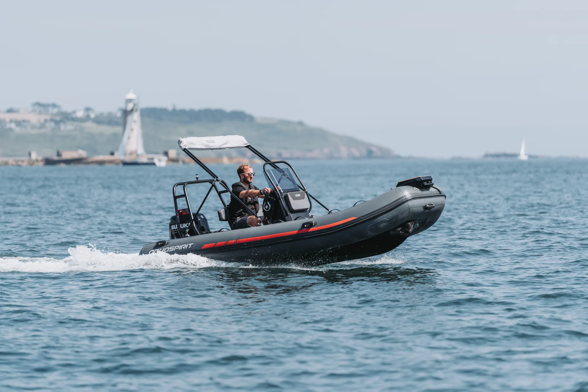 AQUASPIRIT S450C compacte en veelzijdige aluminium RIB/rubberboot van 4.5 meter met maximaal 75 pk, te koop bij de RIB specialist BOWT Watersport