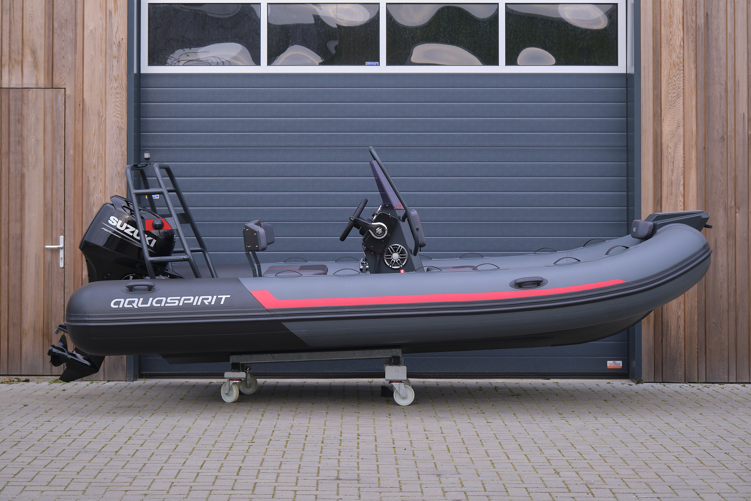 AQUASPIRIT S450C compacte en veelzijdige aluminium RIB/rubberboot van 4.5 meter met maximaal 75 pk, te koop bij de RIB specialist BOWT Watersport