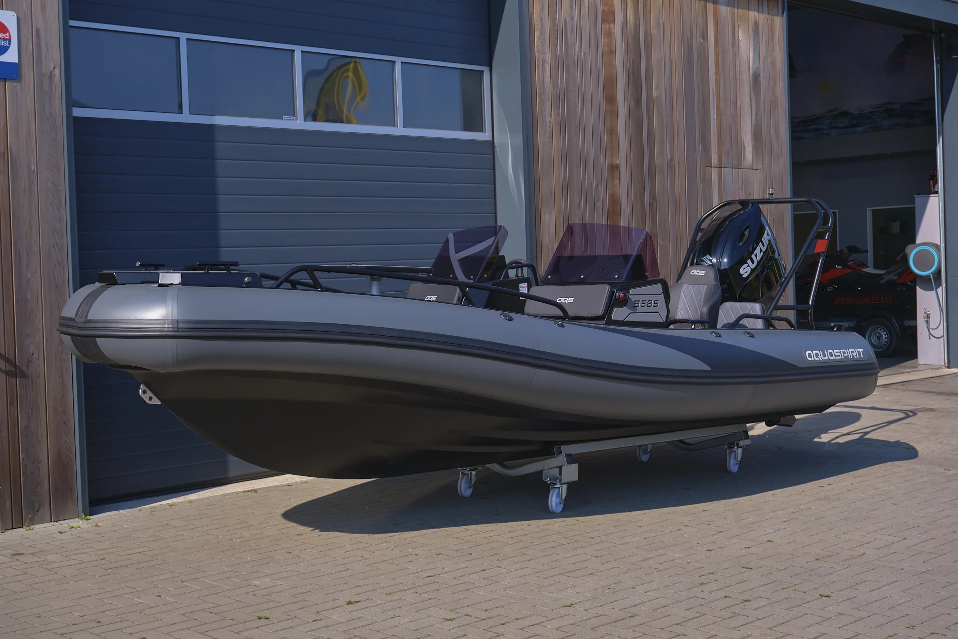 AQUASPIRIT S585 Dual Console met Suzuki DF150 aluminium RIB/rubberboot te koop bij BOWT