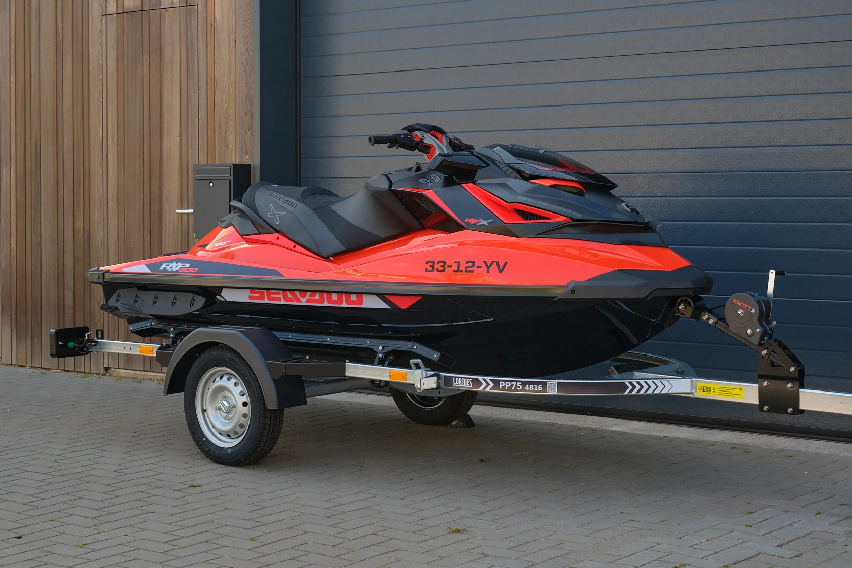 Sea-Doo RXP-X RS 300 waterscooter uit 2016 met 300pk te koop bij BOWT Watersport, officieel Sea-Doo dealer