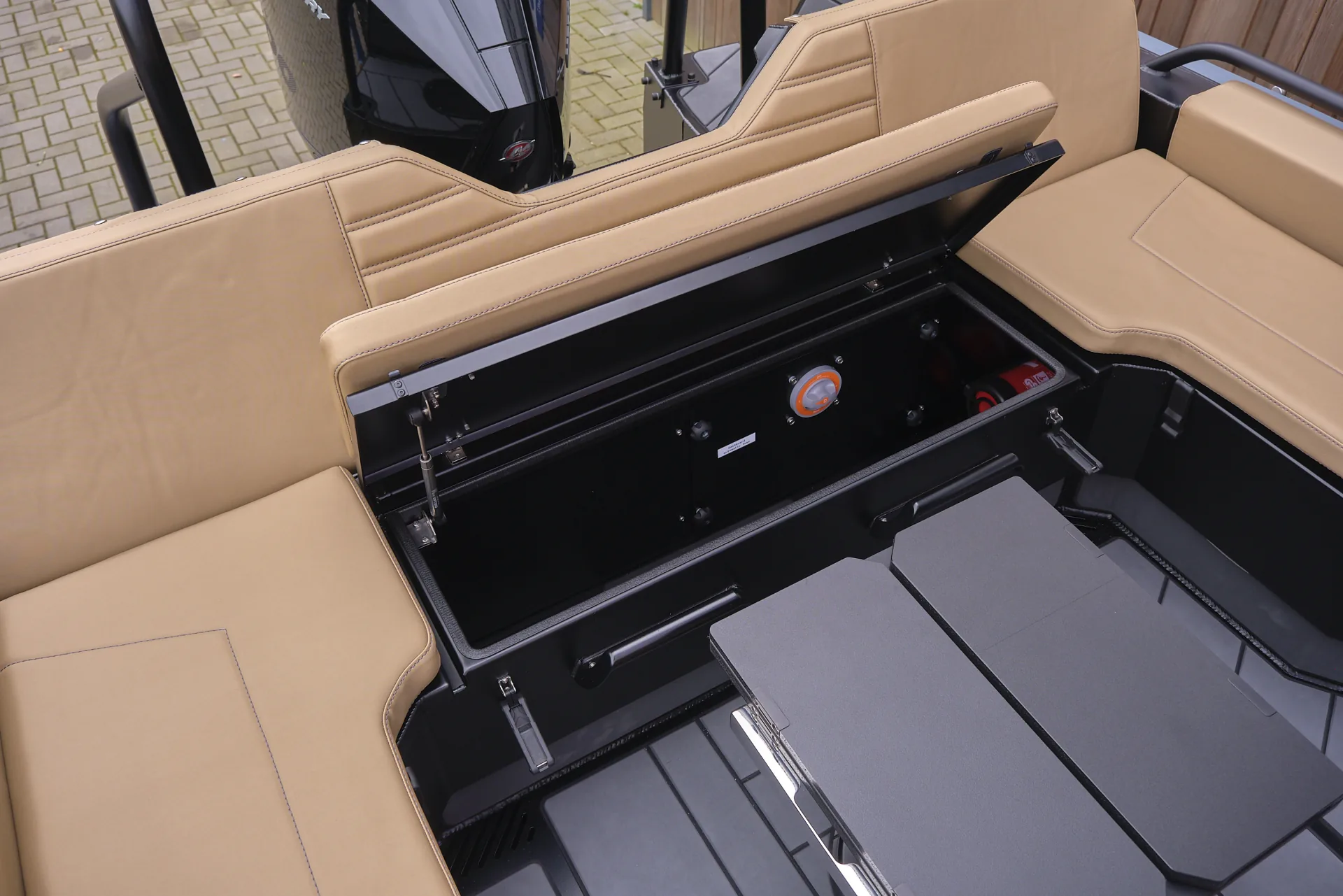 AQUASPIRIT S700 aluminium RIB/rubberboot met 300pk Mercury V8, perfect voor watersporten. Te koop bij BOWT Watersport, de RIB specialist