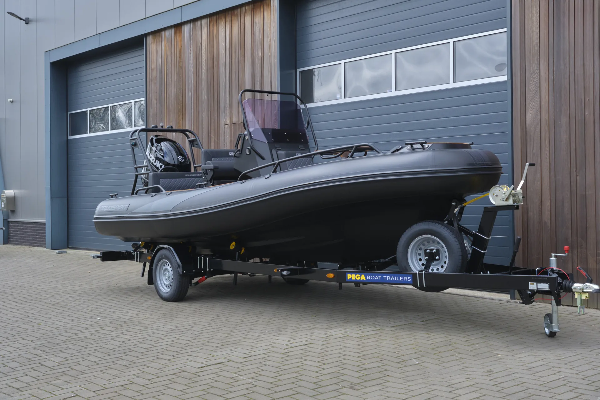 Vernieuwde AQUASPIRIT S585 Center Console aluminium RIB