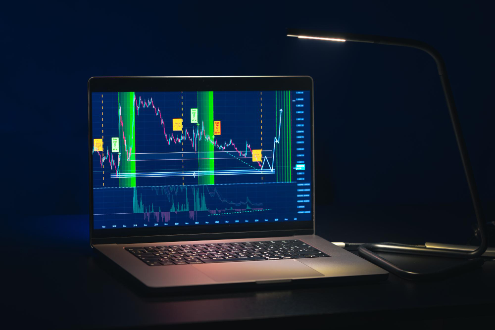 trading on a laptop - Different Stock Trading Strategies