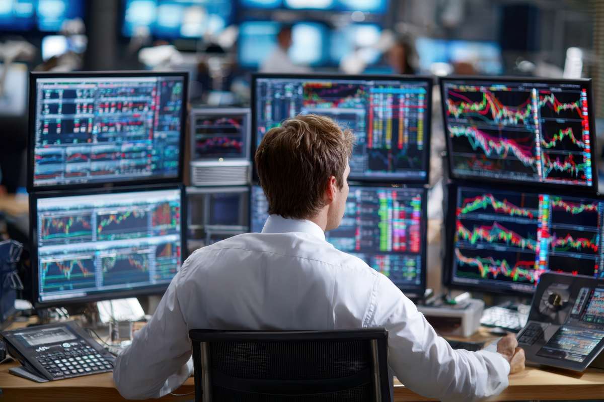 How Professional Trader Funding Differs from Standard Prop Firm Accounts