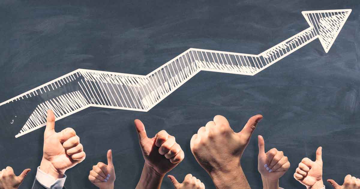 AI can boost sales productivity by 40%. Discover how artificial intelligence is transforming B2B sales through data analysis, automation, and predictive insights.