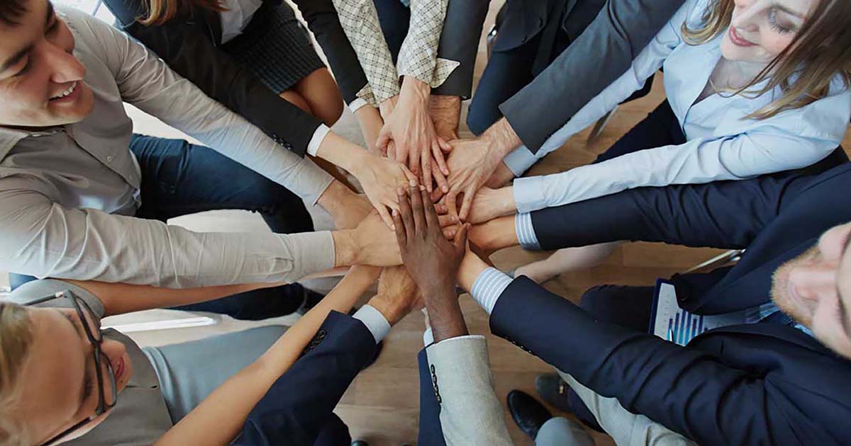 Learn how to achieve team alignment on your SaaS product launch through resource optimization, workflow automation, and product strategy communication.