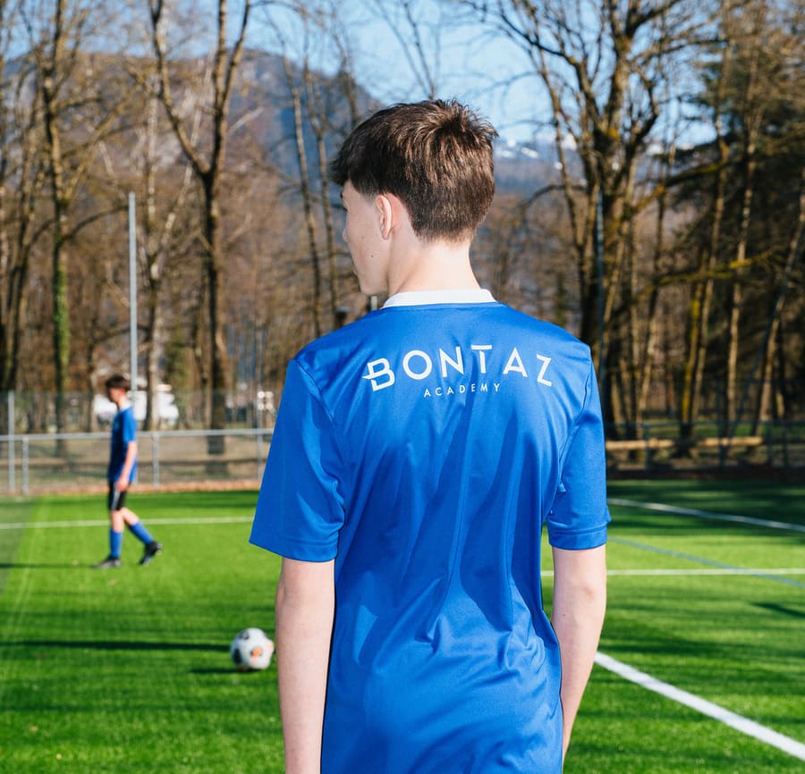 Jeune joueur du centre de formation de football de la Bontaz Academy