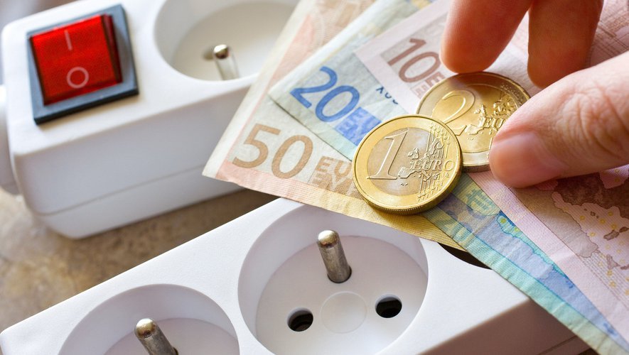 Maison équipée de panneaux solaires en Bretagne en 2026 face à la hausse des prix de l’énergie