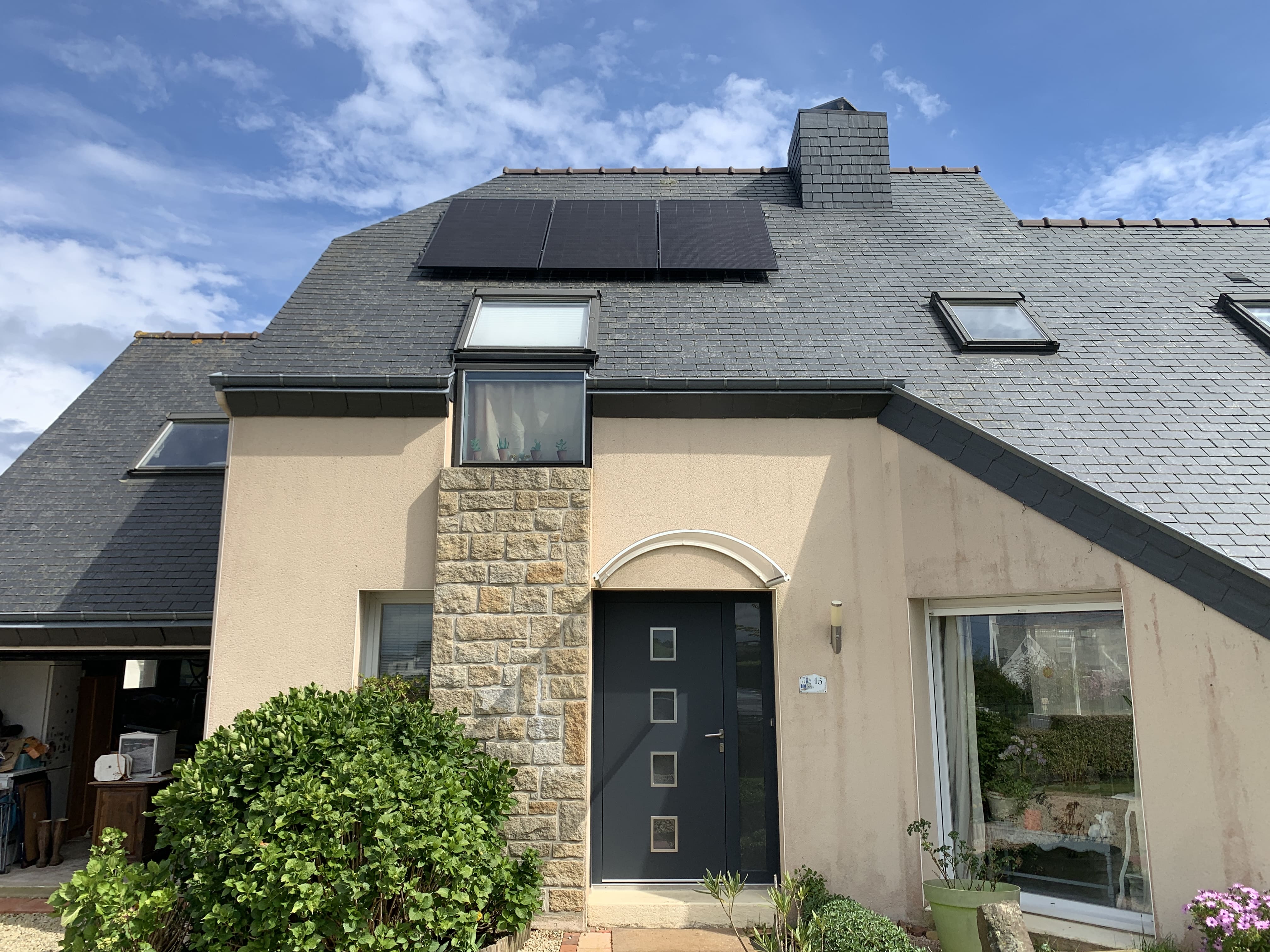 Installation de panneaux photovoltaïques Dualsun à Pordic (22590)