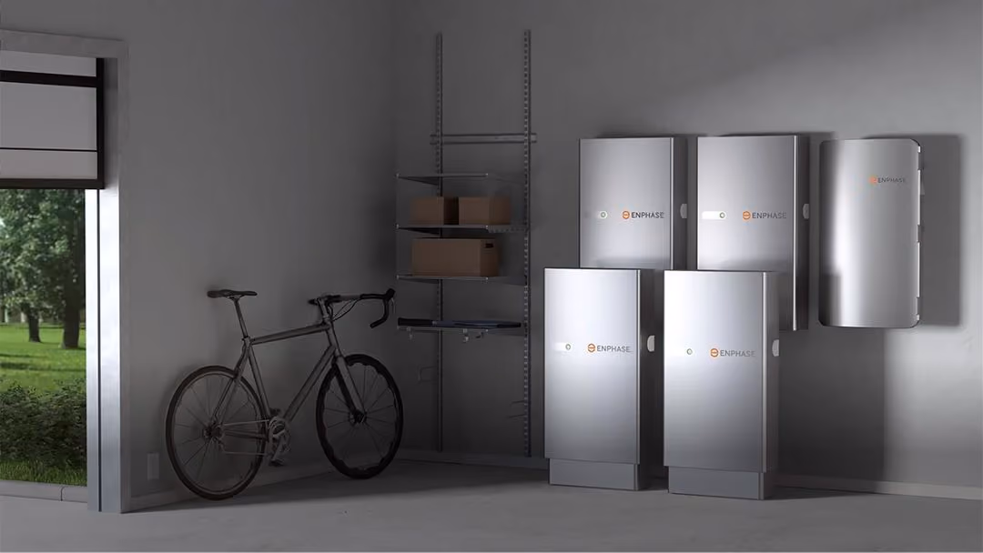 Installation batterie solaire enphase avec panneaux solaires dualsun