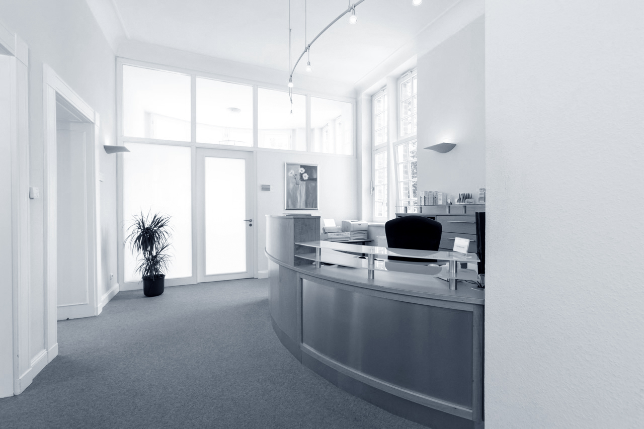 image of the clinic reception area (for a veterinary clinic)