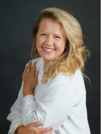 Founder of JW Nomad Concierge who know the best for you