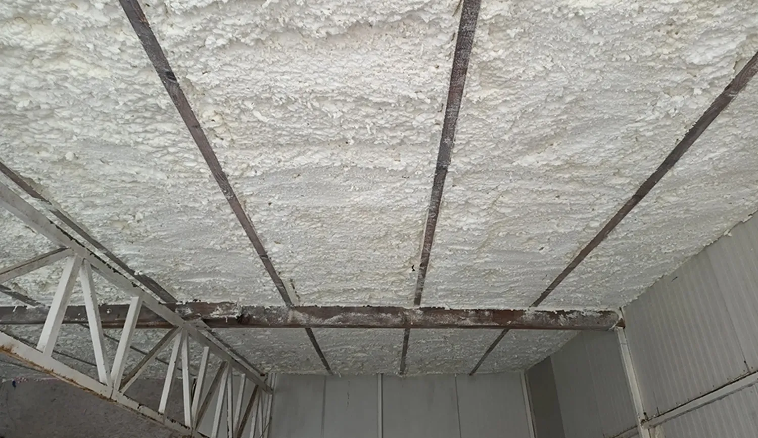 Izolacija poliuretanskom penom - Artisan Home Bečej, stanje posle radova