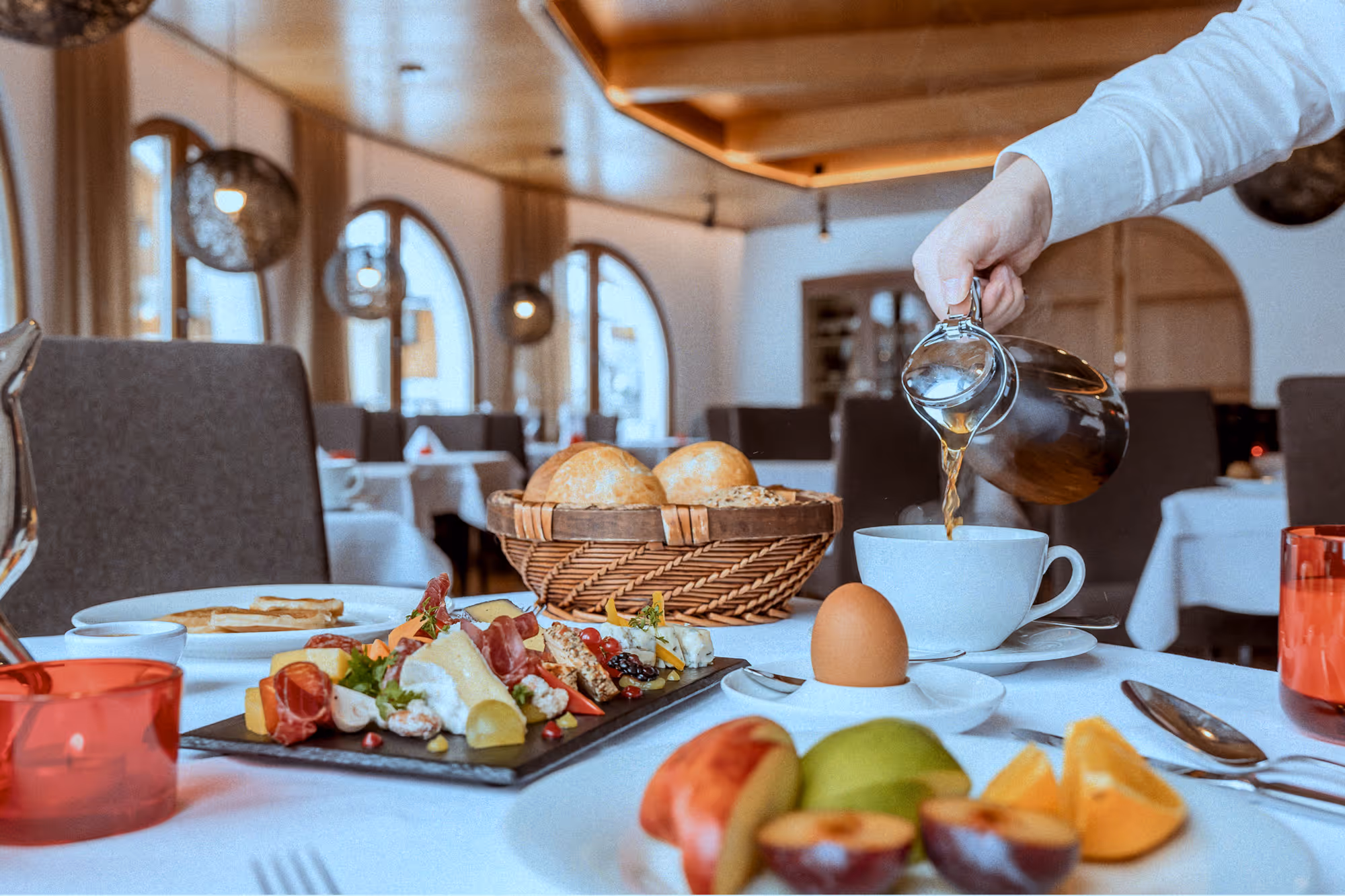 Petit-déjeuner gourmet dans un hôtel de charme – expérience hôtelière raffinée Smartbox Signature