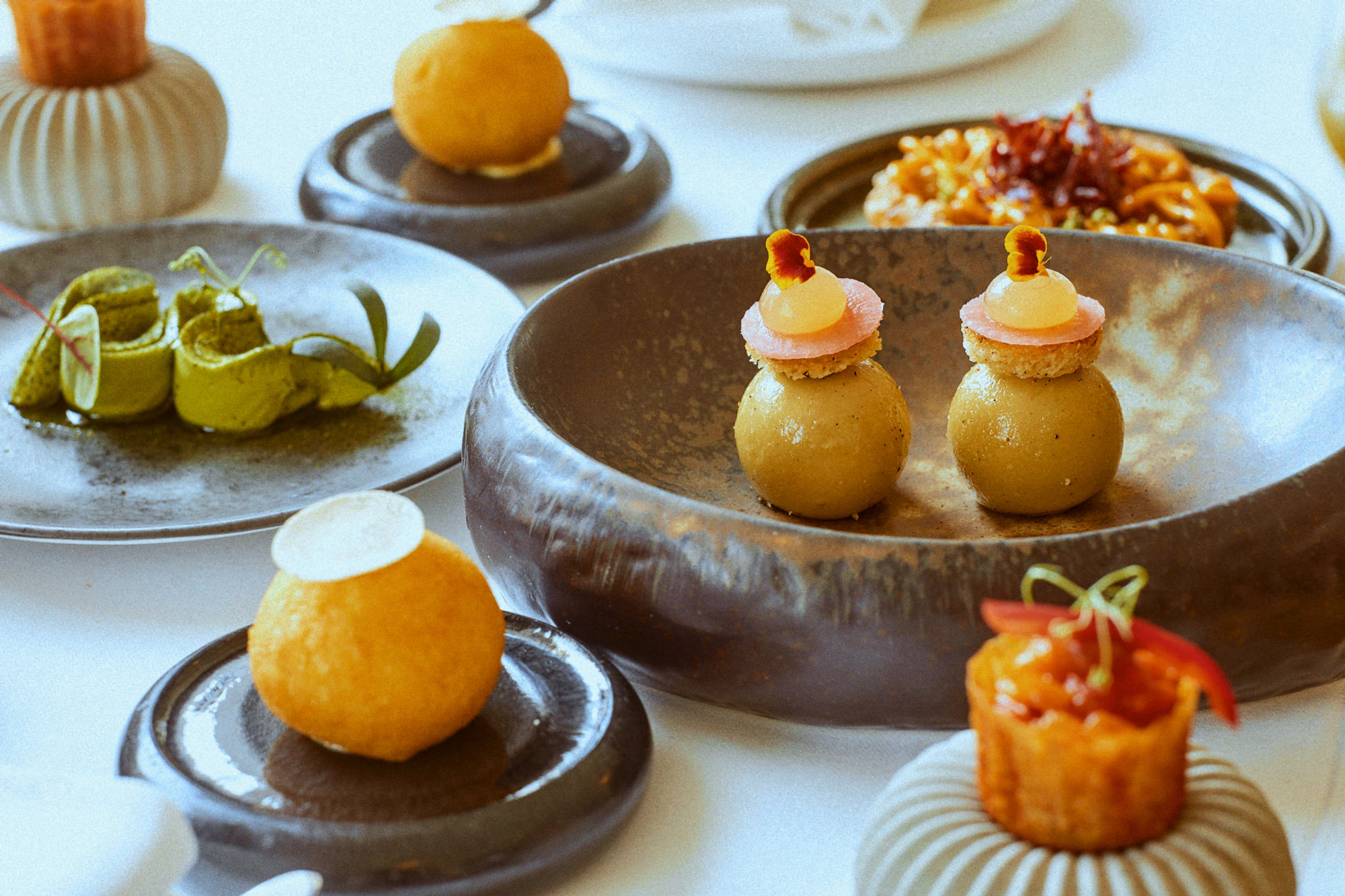 Sélection d’amuse-bouches gastronomiques aux saveurs créatives – menu dégustation Smartbox Signature