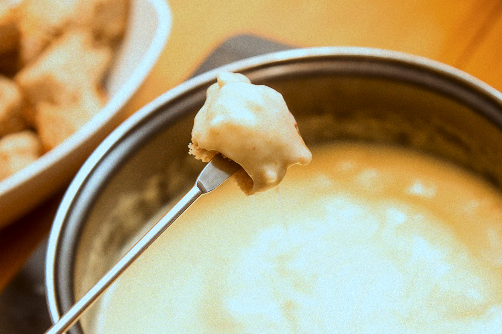 Dégustation d’une fondue suisse onctueuse – spécialité fromagère emblématique Smartbox Signature