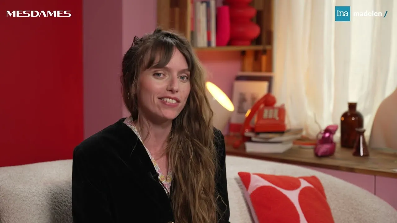 En 1973, la ménopause est évoquée pour la première fois à la télévision française sur le plateau d'"Aujourd'hui Madame".