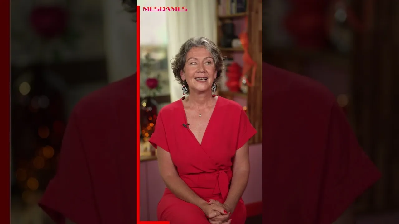 À 50 ans, Nelly a décidé d'assouvir sa passion des voyages en solo. Elle part en sac à dos visiter les coins les plus reculés de la planète.