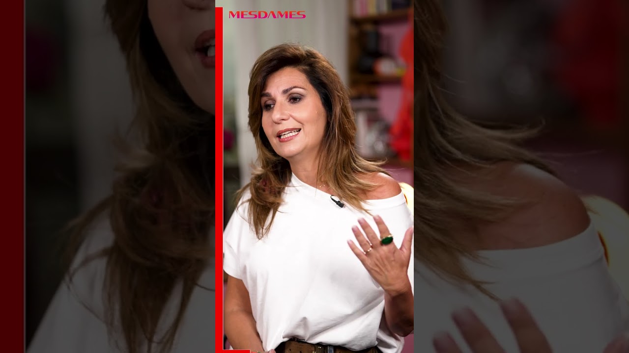 À 51 ans, Raphaëlle, alias @raphaëllelamaman, maman de quatre enfants, elle partage avec humour les joies et les galères du quotidien !