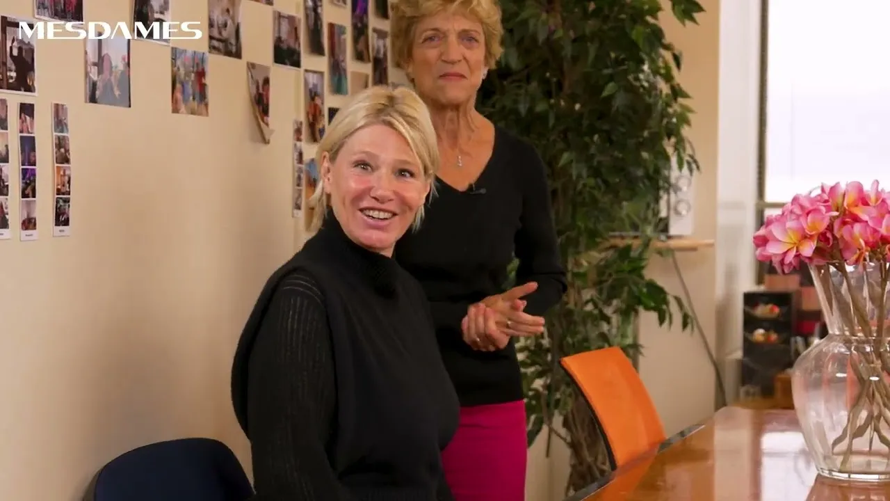 Comment muscler et préserver la santé de son périnée tout en travaillant ? Dans cette nouvelle vidéo de la série "Le Périnée, une priorité", Bernadette de Gasquet nous donne des exercices à faire « incognito au bureau » et à intégrer dans notre routine quotidienne.