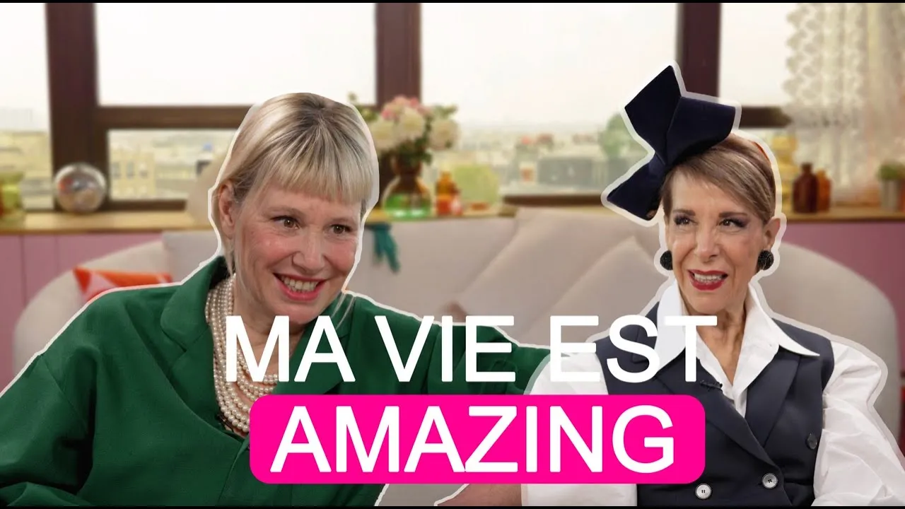 Hélène in Paris est une artiste Franco-Américaine. Elle a fait fortune grâce à la boutique de décoration qu'elle a ouverte dans les beaux quartiers de New-York. Mais très vite, son petit grain de folie, et son optimisme à toute épreuve la propulsent sur le devant de la scène. Pendant le confinement, à Paris, elle poste des vidéos où elle chante, et fait le buzz sur les réseaux sociaux. Puis elle enregistre un premier album, et se présente pour représenter la France à l'Eurovision 2022. Elle ne sera pas retenue, mais elle arrivera parmi les finalistes. Aujourd'hui, elle sort un deuxième album, et cherche l'amour...