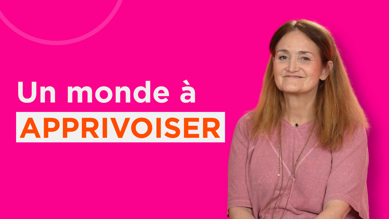 Le fils de Bénédicte est diagnostiqué schizophrène à 17 ans. À 58 ans, elle devient pair-aidante pour accompagner d'autres parents. Un épisode de Déclic.