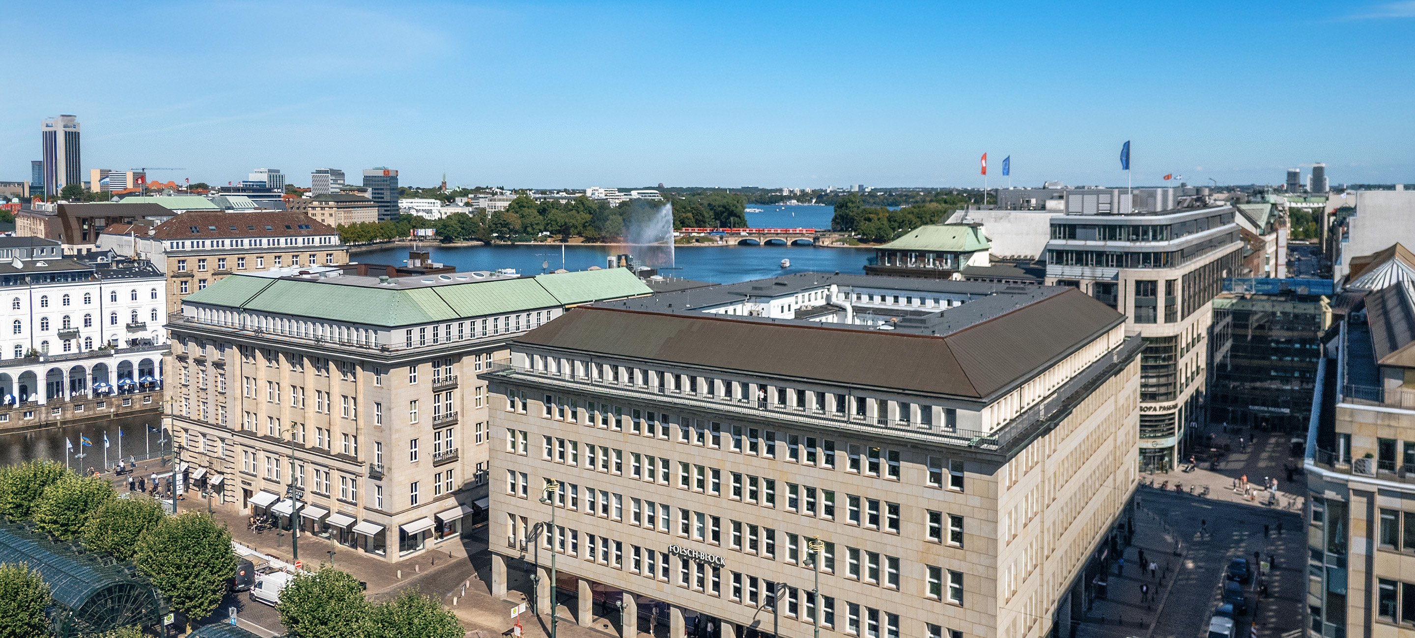 Our office is located near famous Jungfernstieg.
