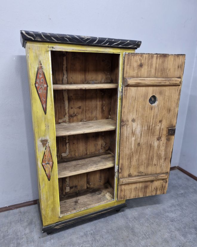 #śląskaszafa   #szafachlebowa   #meblemalowane   #antyki   #meblefolkowe   #polskiantyk   #meblezduszą   #staremeble   #meblezcharakterem   #wiejskiestyl   #folkwnętrze   #antykimarki