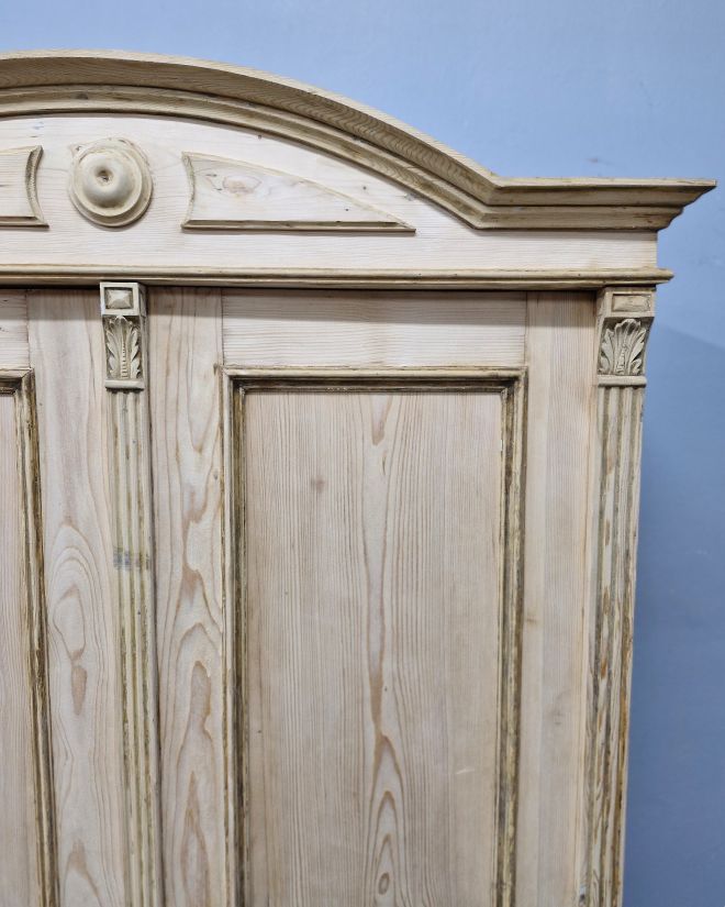 #szafaludwikowska   #meblezduszą   #dębowamebel   #staremeble   #antyki   #meblerustykalne   #drewnianeszafy   #meblevintage   #renowacjamebli   #stylklasyczny   #antykimarki   #wnętrzazduszą