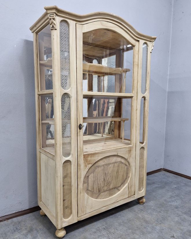 #serwantkaludwikowska   #mebleczereśniowe   #mebleantyczne   #antyki   #staremeble   #meblezduszą   #meblevintage   #serwantka   #ludwikowskiestyl   #meblezcharakterem   #klasycznewnętrze   #antykimarki