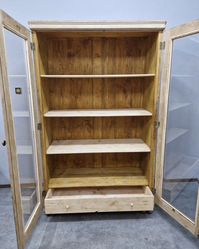 #bibliotekasecesyjna   #meblesecesyjne   #dębowamebel   #antyki   #mebleartnouveau   #bibliotekadębowa   #staremeble   #meblezduszą   #meblezcharakterem   #antykimarki   #klasycznewnętrze   #unikatowemeble