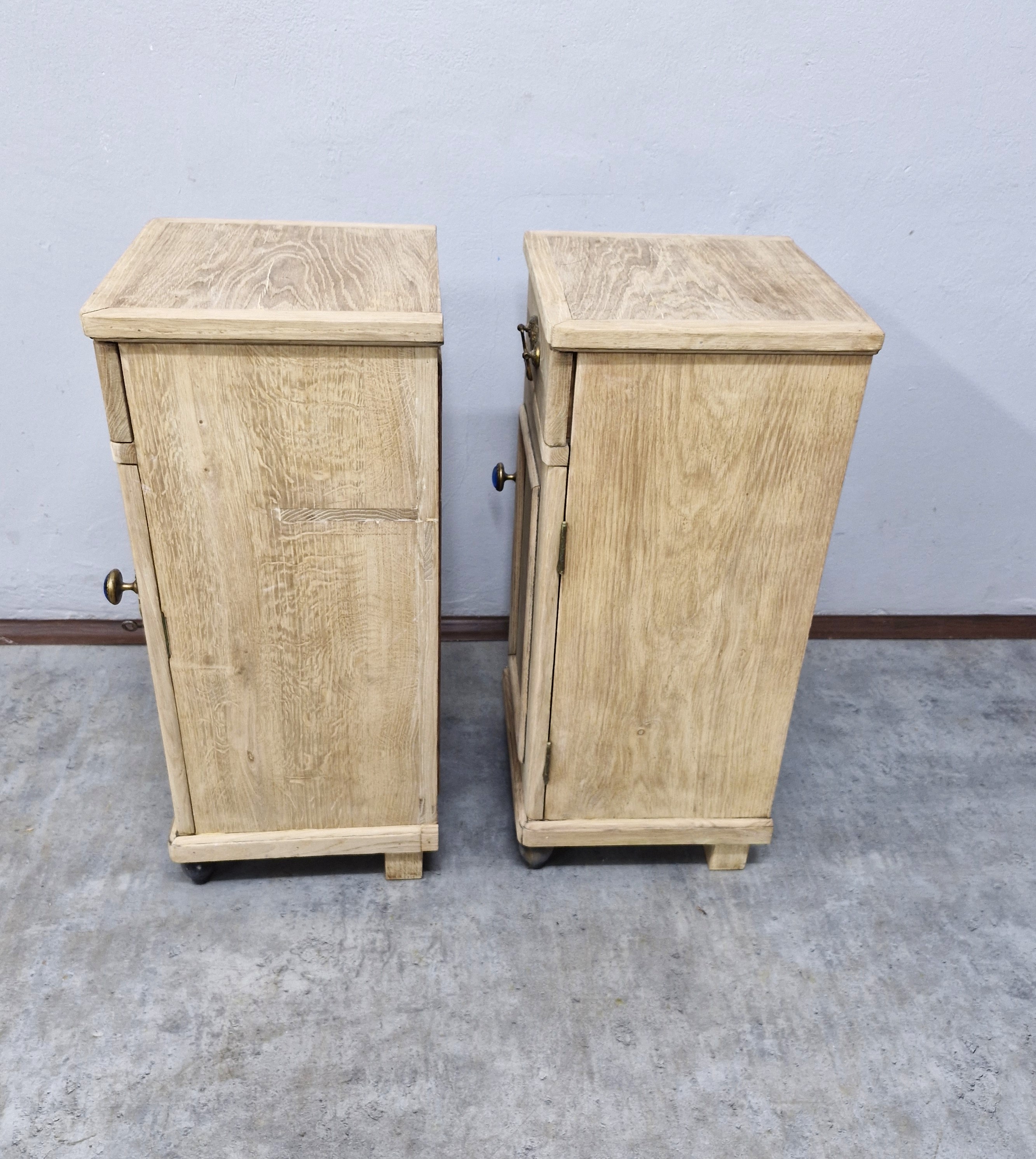 #szafkinocneantyczne   #dęboweszafki   #staremeble   #antyki   #meblezduszą   #meblevintage   #mebleręcznieoczyszczone   #mebleartystyczne   #mebleklimatyczne   #meblehistoryczne   #antykimarki   #rustykalnystyl