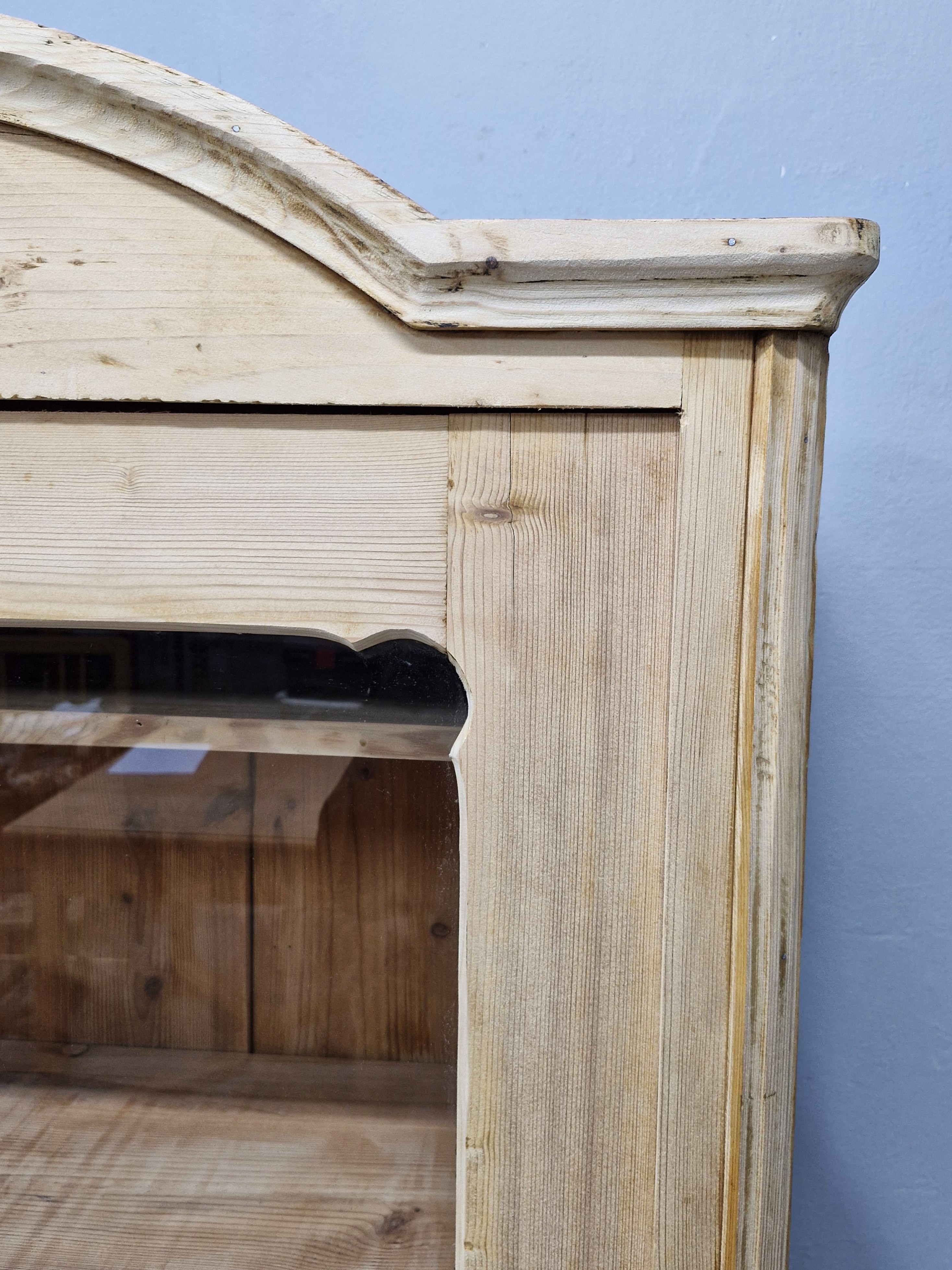 #bibliotekaludwikowska   #sosnowemeble   #bibliotekazduszą   #antyki   #meblerustykalne   #mebleklasyczne   #bibliotekasosnowa   #meblehistoryczne   #staremeble   #meblezdrewna   #antykimarki   #wnętrzazcharakterem