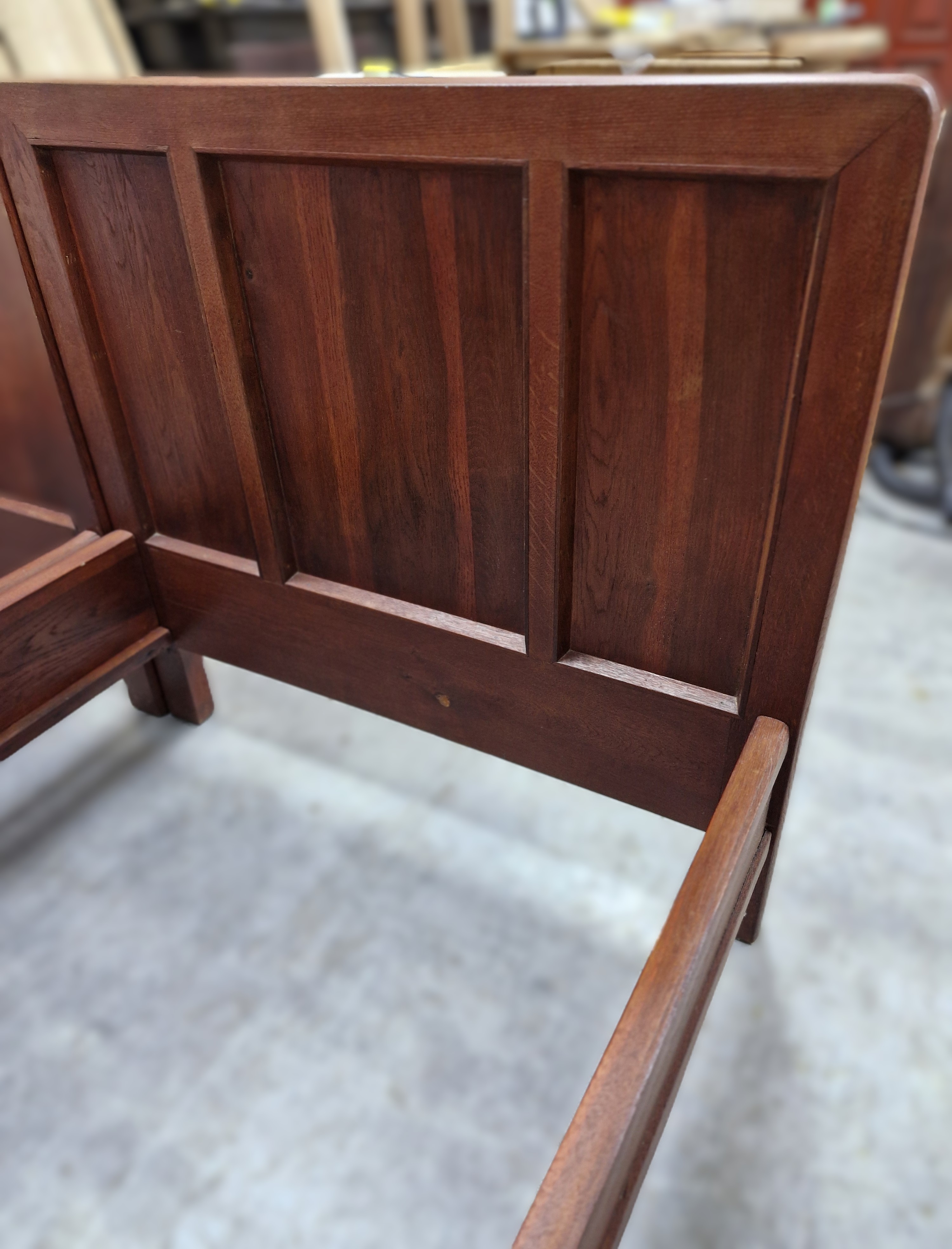 #dębowelóżko   #łóżkoantyczne   #antykilóżko   #mahoń   #meblezmahoniu   #mebleantyczne   #sypialniazklimatem   #stylowesypialnie   #meblezduszą   #meblevintage   #łóżkozepoką   #antykimarki