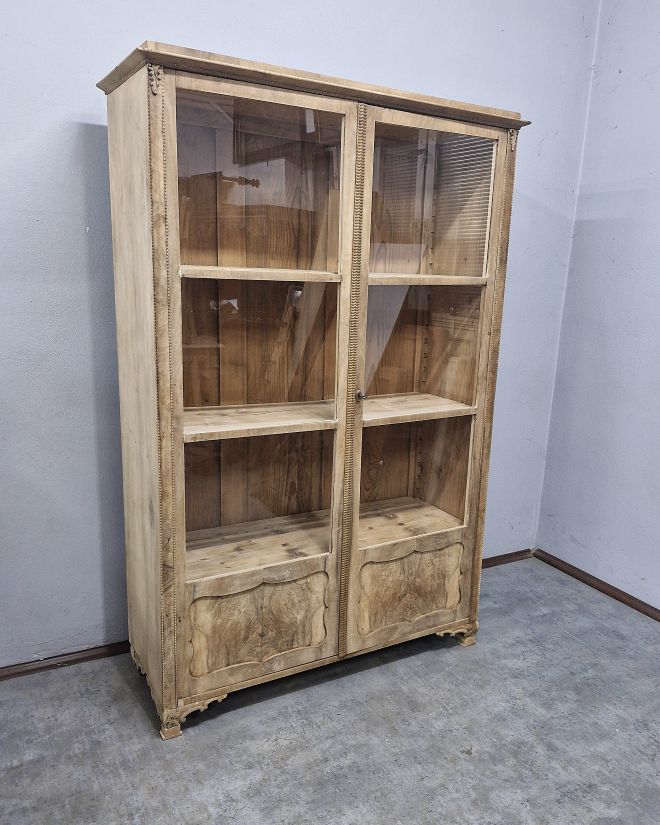 #bibliotekabiedermeier   #mebleantyczne   #meblestylowe   #antykidomu   #orzechowemeble   #polskiantyk   #bibliotekazdusza   #renowacjamebli   #surowedrewno   #klimatycznewnetrze   #meblazhistoria   #antykinamiare  