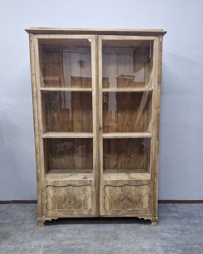 #bibliotekabiedermeier   #mebleantyczne   #meblestylowe   #antykidomu   #orzechowemeble   #polskiantyk   #bibliotekazdusza   #renowacjamebli   #surowedrewno   #klimatycznewnetrze   #meblazhistoria   #antykinamiare  