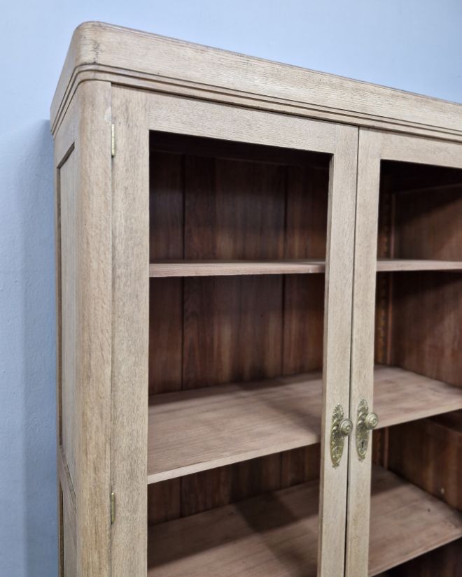 #bibliotekaantyczna   #meblezcharakterem   #dębowameblościanka   #secesja   #antykiwnętrza   #stylowewnętrze   #meblezprzeszłością   #bibliotekasecesyjna   #oryginalneokucia   #wnętrzezklimatem   #polskiantyk   #mebledebowe