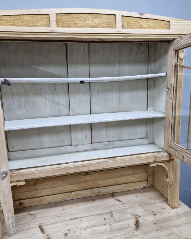 #kredensludowy #meblezduszą #antyki #mebleludowe #stylrustykalny #polskiantyk #wnętrzazklimatem #vintagehome #shabbychic #dekoracjawnętrz #renowacjamebli #meblezcharakterem #antykimarki #handmadestyle #klimatwnetrza #polskidesign