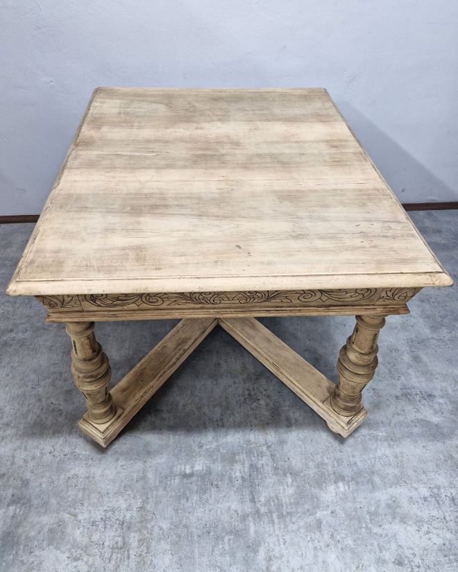 #stółeklektyczny #meblezduszą #antykpolski #toczonenogi #mebleręcznieodnawiane #meblestylowe #shabbychicpl #vintagehome #wnętrzazcharakterem #renowacjamebli #dekoracjawnetrz #antykistylowe #meblezhistorią #stółzcharakterem #antykinawymiar