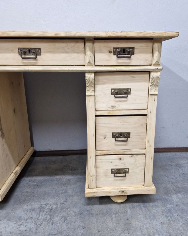 #biurkoantyk #biurkosecesyjne #meblezduszą #stylsecesyjny #antyki #renowacjamebli #meblehistoryczne #polskiantyk #meblestylowe #shabbychic #vintagestyle #drewnianemeble #unikatowydesign #biurkosecesja #mebleartystyczne #mebleręcznierobione #antykinowoczesn