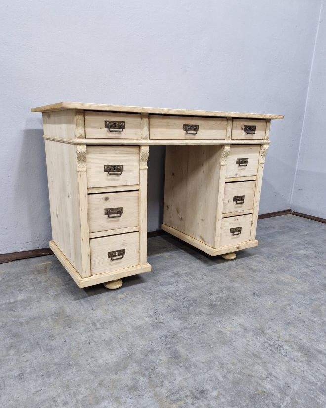 #biurkoantyk #biurkosecesyjne #meblezduszą #stylsecesyjny #antyki #renowacjamebli #meblehistoryczne #polskiantyk #meblestylowe #shabbychic #vintagestyle #drewnianemeble #unikatowydesign #biurkosecesja #mebleartystyczne #mebleręcznierobione #antykinowoczesn