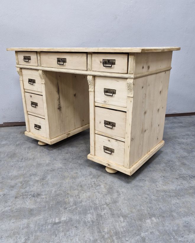 #biurkoantyk #biurkosecesyjne #meblezduszą #stylsecesyjny #antyki #renowacjamebli #meblehistoryczne #polskiantyk #meblestylowe #shabbychic #vintagestyle #drewnianemeble #unikatowydesign #biurkosecesja #mebleartystyczne #mebleręcznierobione #antykinowoczesn