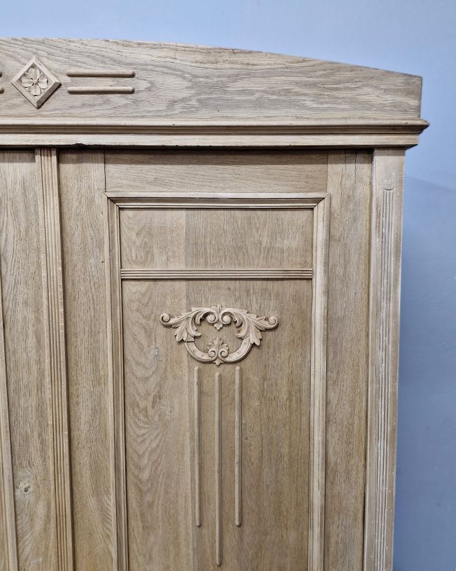 #antyki #antyk #staremeble #mebleantyczne #antiquefurniture #vintagemeble #vintagefurniture #meblezduszą #drewnodębowe #dębowa #staredrewno #renowacjamebli #antiquedecor #vintagehome #wnętrzazklimatem #klasycznewnętrza #interiorvintage #unikatowemeble #meb