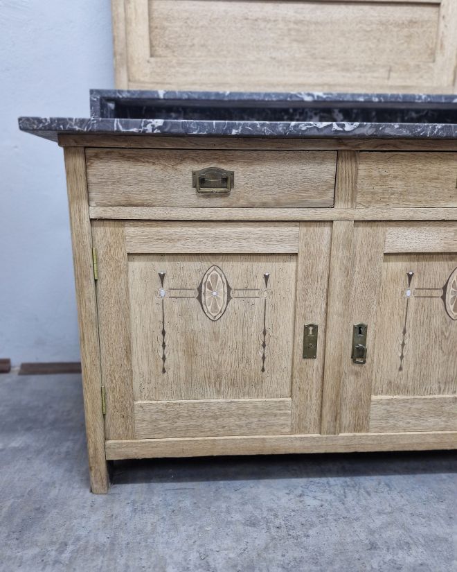 #antyk #mebledębowe #komodadębowa #szafkałazienkowa #retrołazienka #marmur #meblezodzysku #renowacja #inkrustacja #lustrokryształowe #Świdnica #dolnyśląsk #wnętrza #glamour #loftstyle #umywalkanablatowa #toaletka