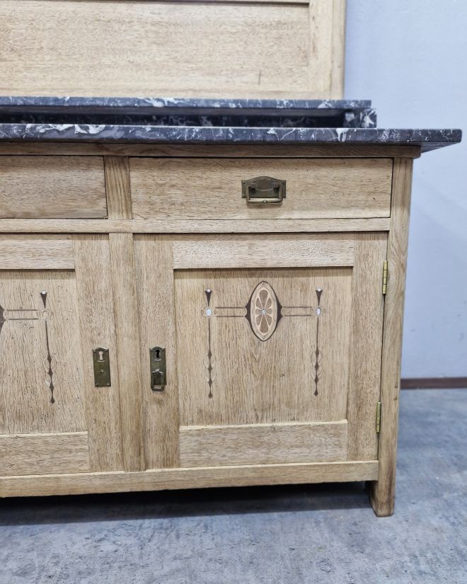 #antyk #mebledębowe #komodadębowa #szafkałazienkowa #retrołazienka #marmur #meblezodzysku #renowacja #inkrustacja #lustrokryształowe #Świdnica #dolnyśląsk #wnętrza #glamour #loftstyle #umywalkanablatowa #toaletka