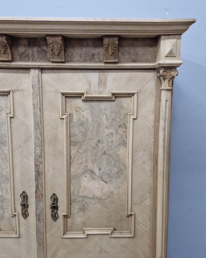 #szafa #orzech #eklektyzm #antyki #dolnyśląsk #meblezduszą #naturalnedrewno #wnętrzazklimatem #vintage #unikat