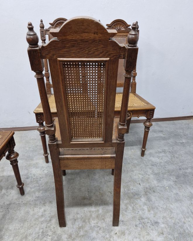 #krzesła #krzesło #meble #meblevintage #mebleretro #antyki #antykipl #starocie #eklektyzm #stylwiedeński #rattan #plecionkawiedeńska #drewno #dębowemeble #mebledrewniane #wyposażeniewnętrz #wnętrza #design #wystrójwnętrz #domiz ogród #olx #sprzedam #sprzedammeble #warszawa