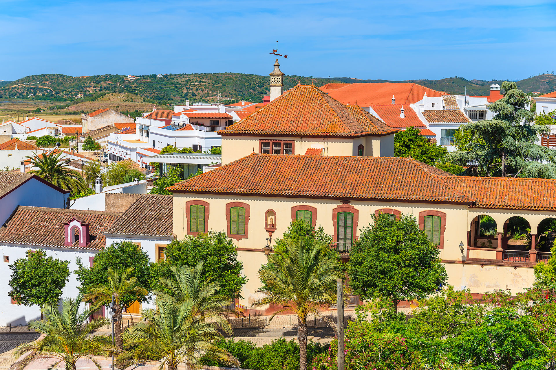 Silves is nestled at the foot of the surrounding Serra de Monchique mountain range
