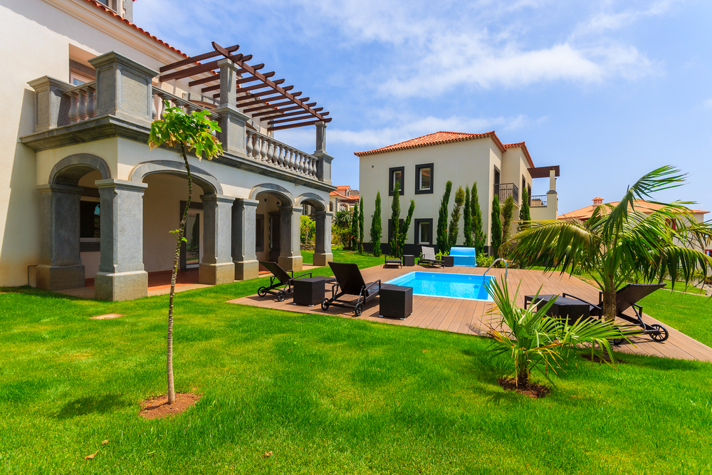 Luxury home in Portugal with swimming pool